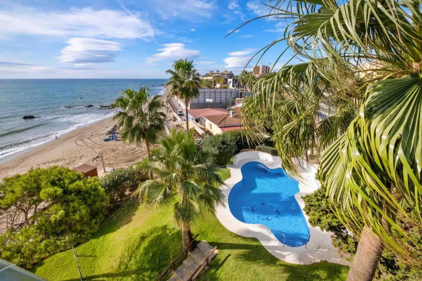 Aguamarina On The Front Apartment *